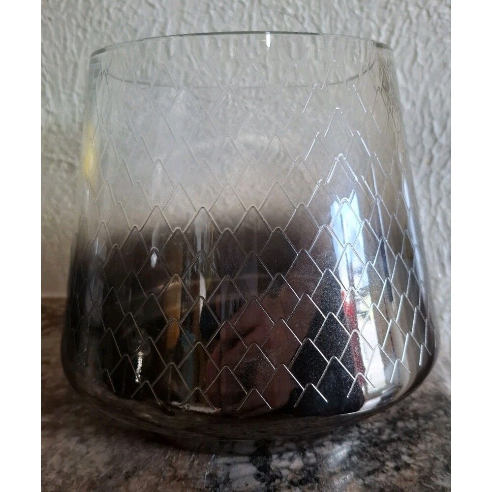 Yankee Candle Holiday Glow Pillar Holder For 22 Ounce Large Pinecone Pillar New